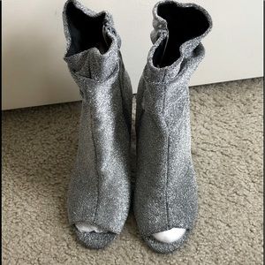 Glittery Chunky Styled Peep Toe Booties